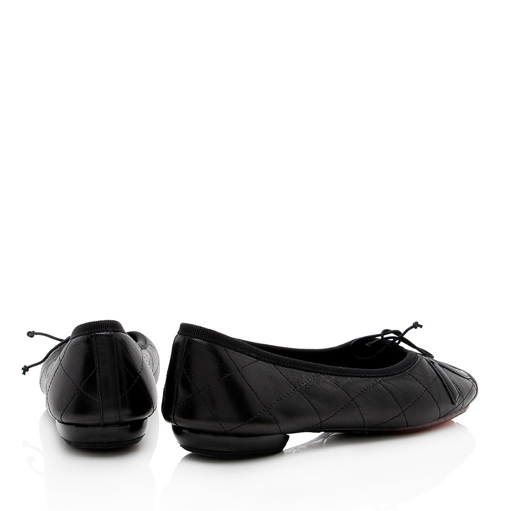 Chanel Quilted Leather Cambon Ballet Flats - Size 7 / 37 (SHF-18122)