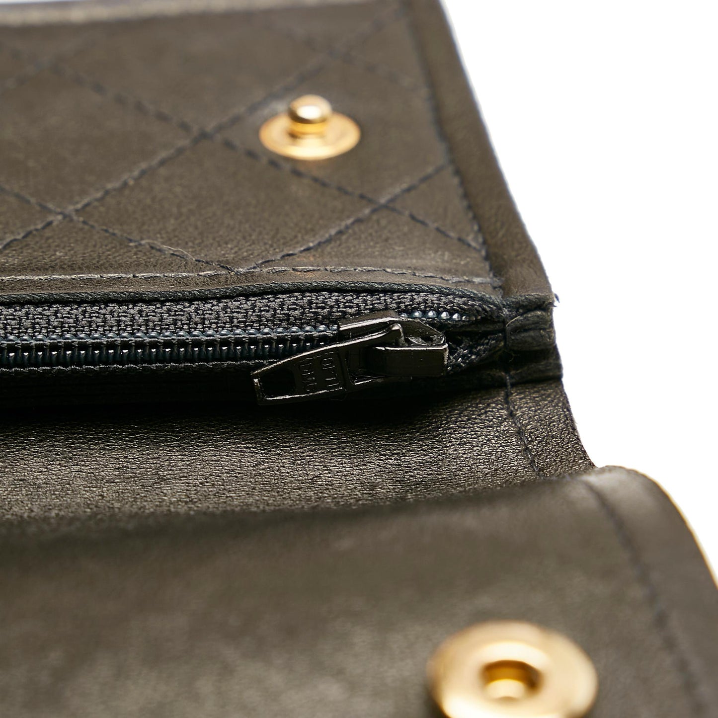 Chanel Quilted Leather Chain Wallet (SHG-36957)