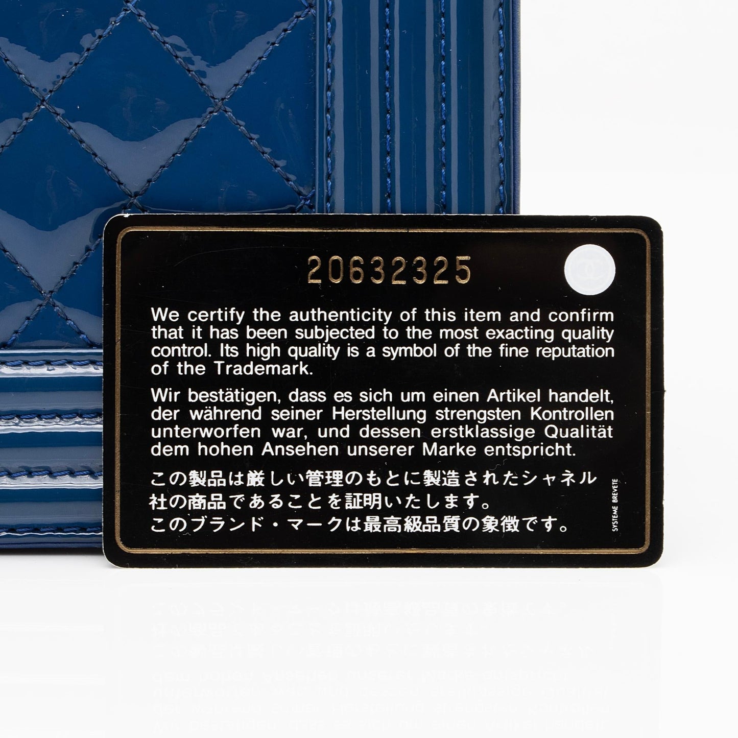 Chanel Patent Leather Plexiglass Medium Boy Bag (SHF-23613)