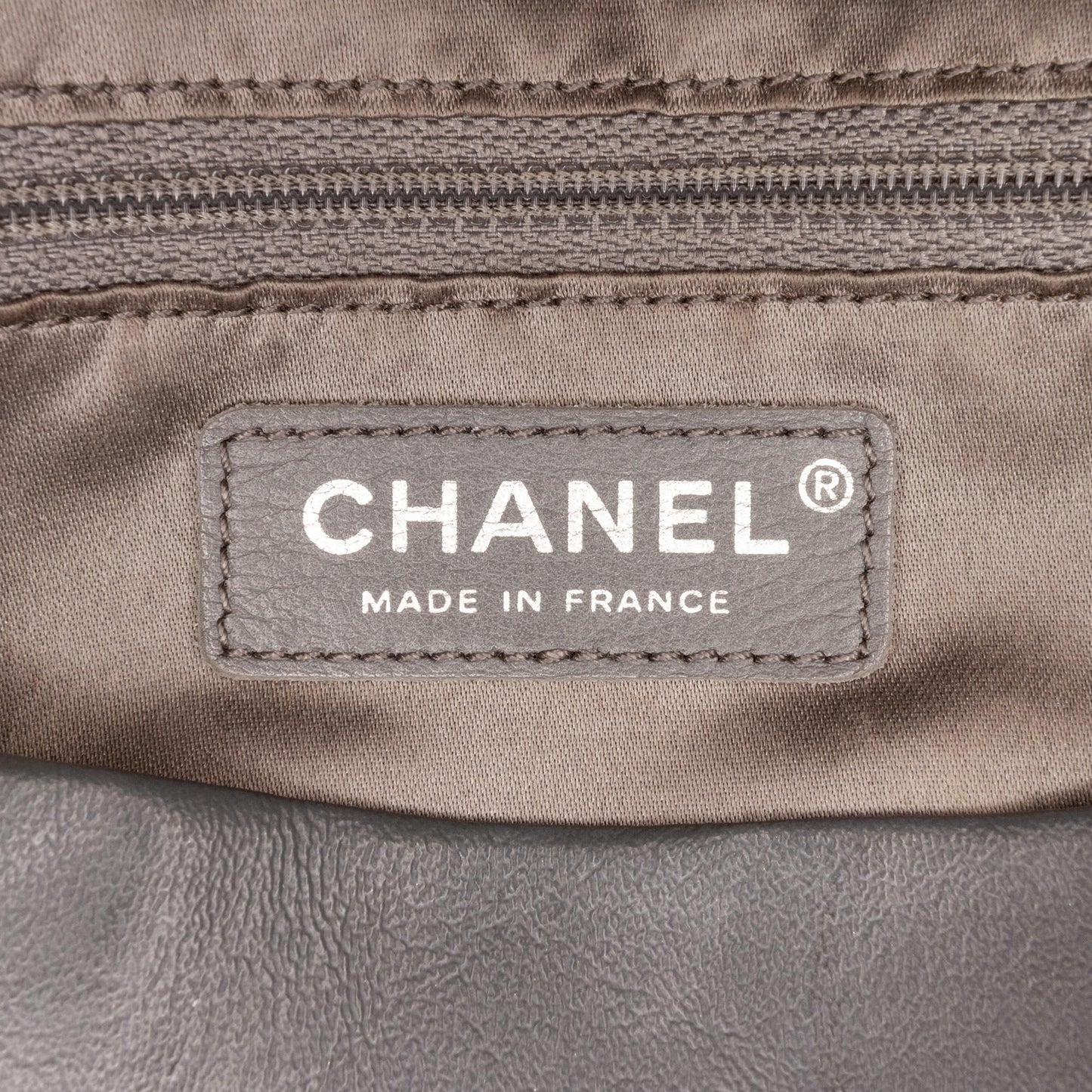 Chanel Rock & Chain Flap Bag (SHG-QeqFHZ)