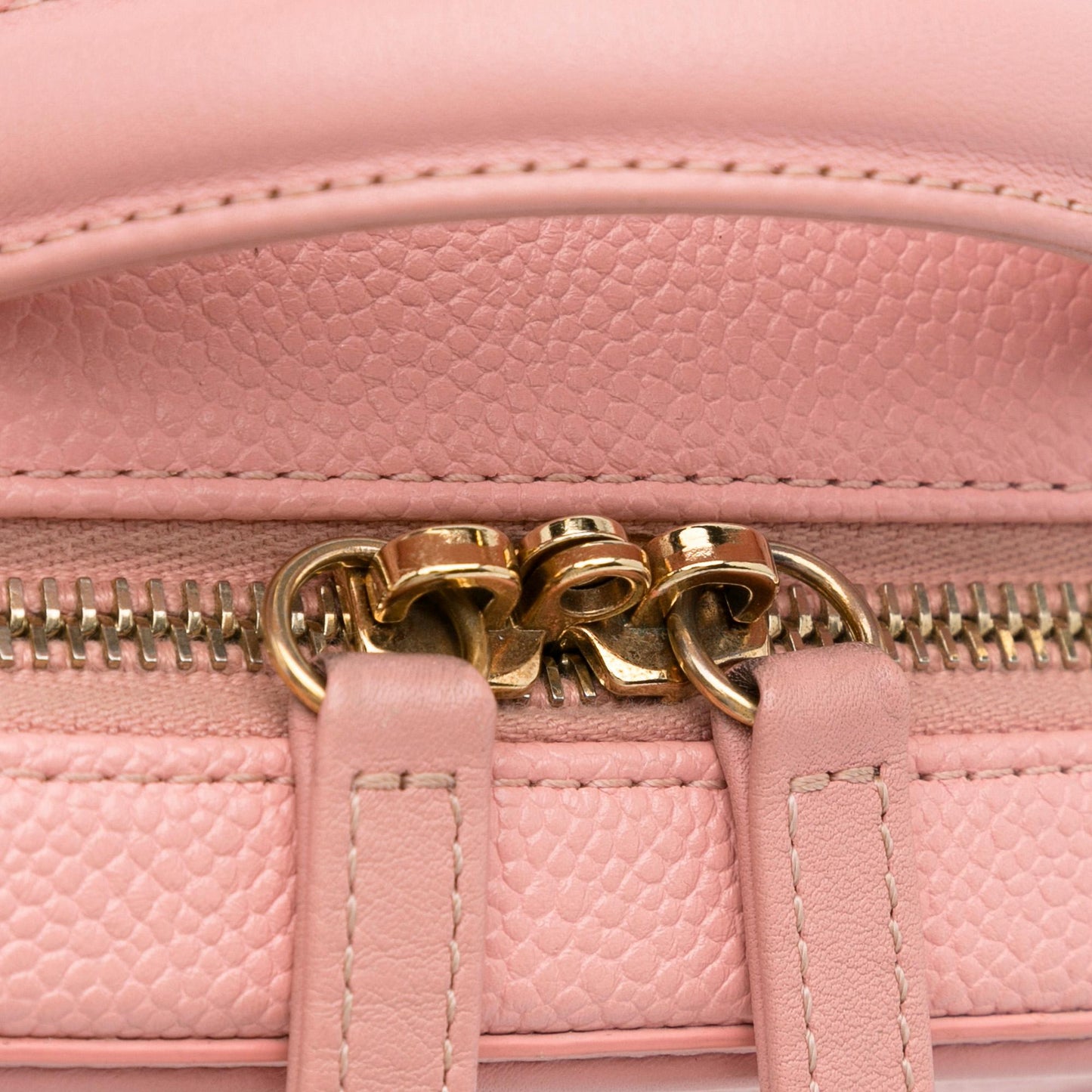 Chanel Small Caviar CC Filigree Vanity Bag (SHG-RkOLyj)