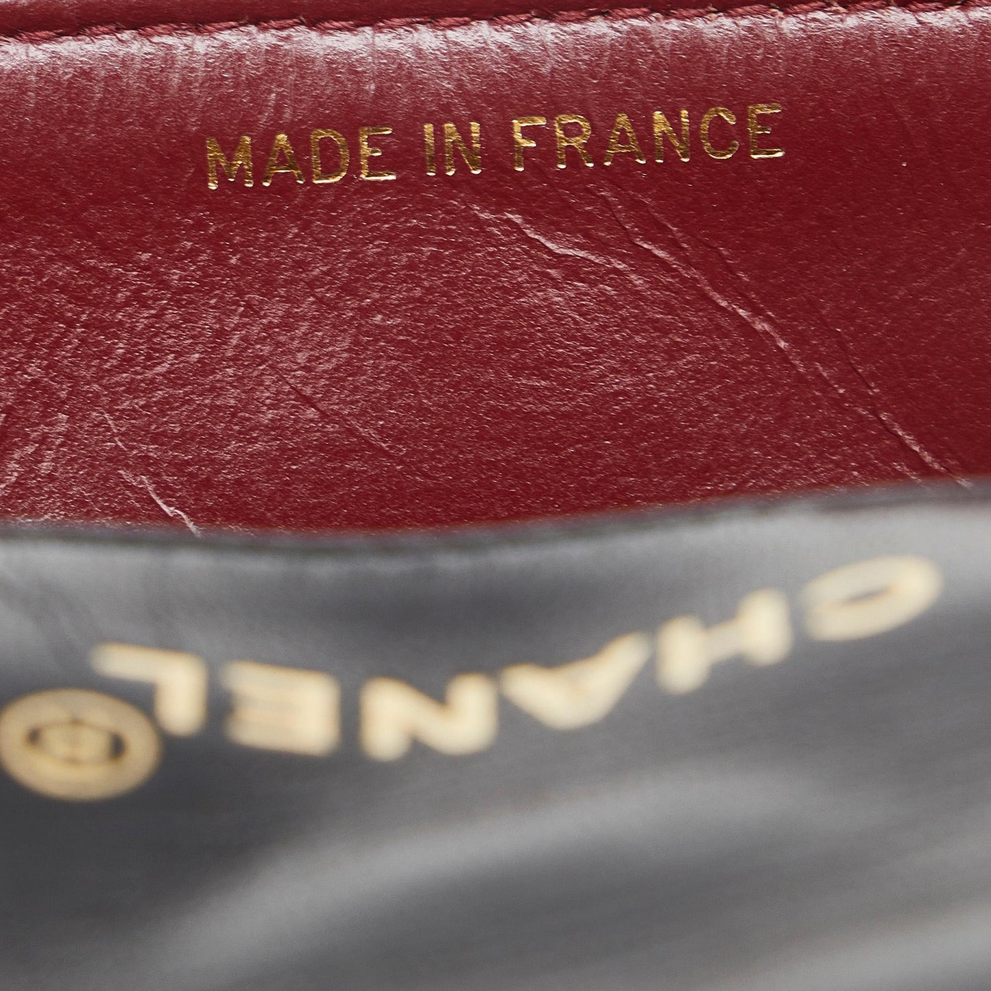 Chanel Small Lambskin Diana (SHG-Qg8icT)