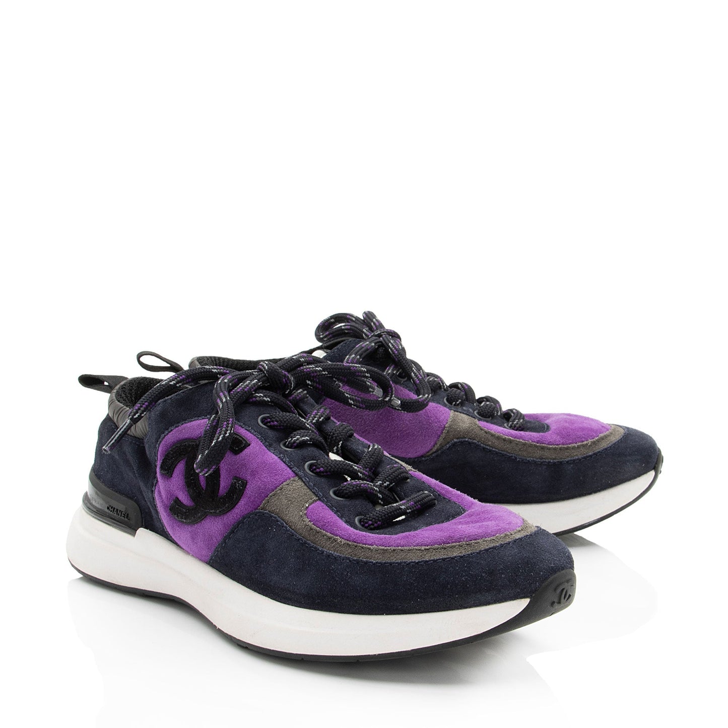 Chanel Suede CC Sneakers - Size 6 / 36 (SHF-TsEtus)