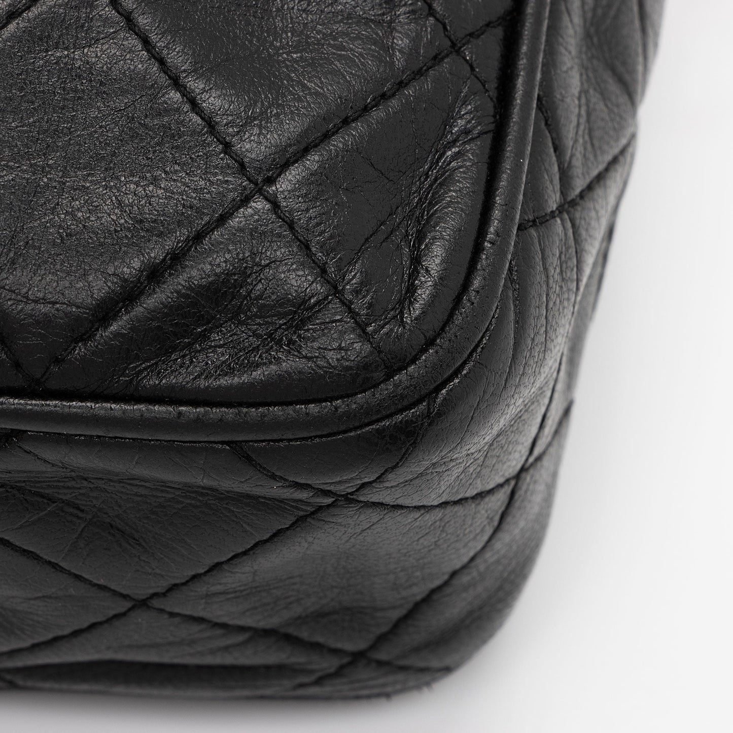 Chanel Vintage Lambskin Pocket Tassel Camera Bag (SHF-GQMWFS)