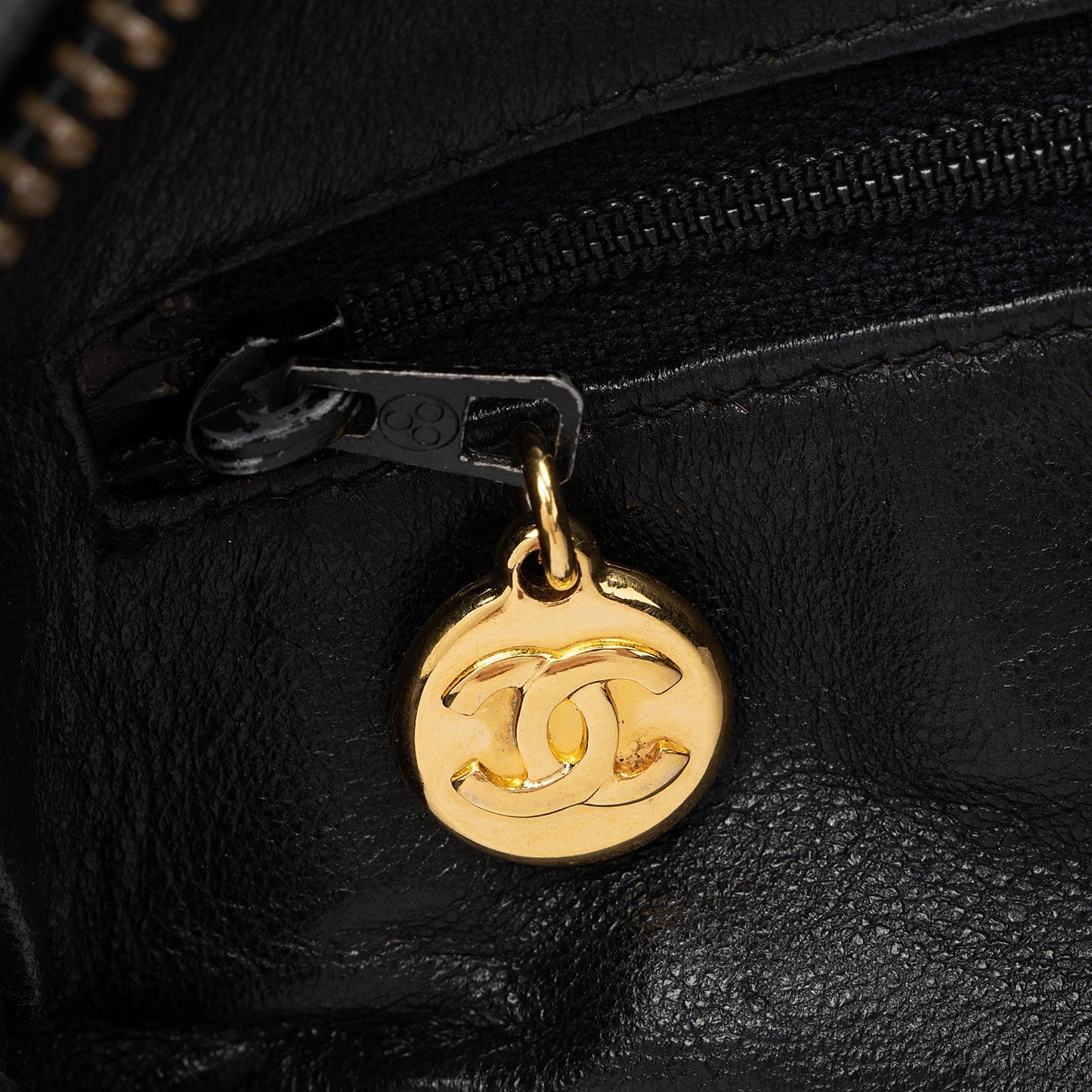 Chanel Vintage Lambskin Pocket Tassel Camera Bag (SHF-GQMWFS)