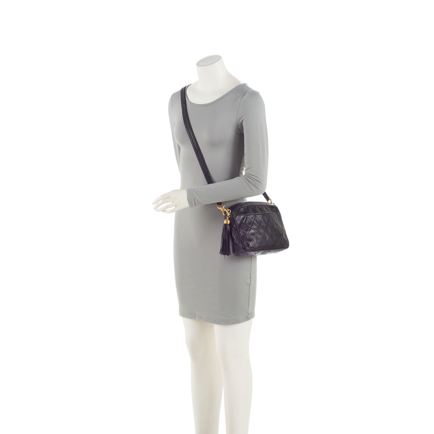Chanel Vintage Lambskin Pocket Tassel Camera Bag (SHF-GQMWFS)
