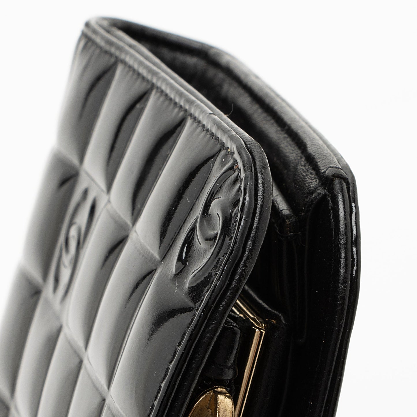 Chanel Vintage Patent Leather Chocolate Bar Wallet (SHF-22754)