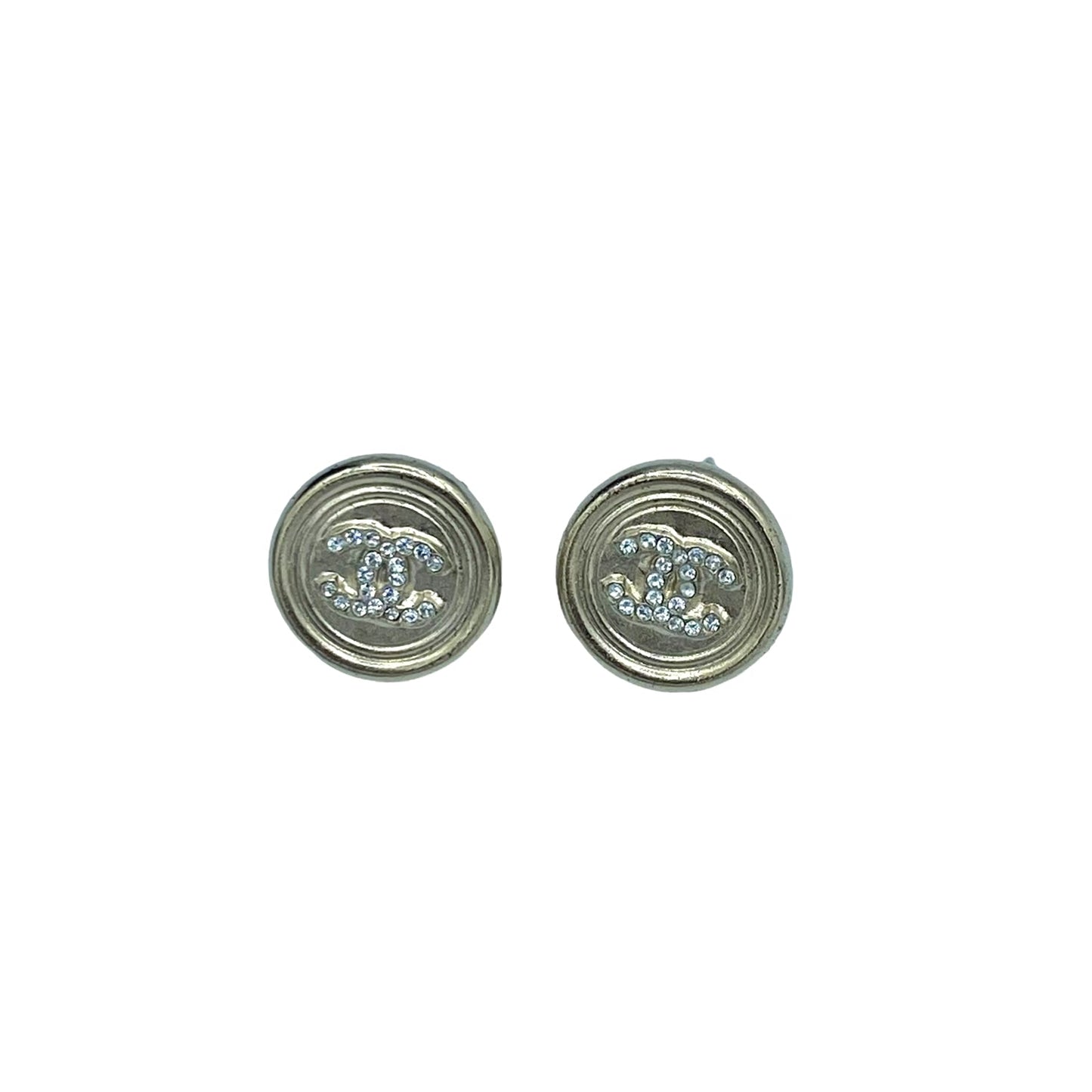 Chanel round stud earrings CC logo