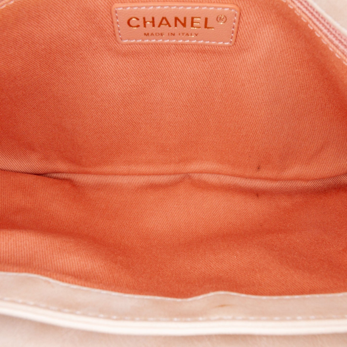 Chanel Sac Jumbo Quilted Calfskin Triple Stitched Flap