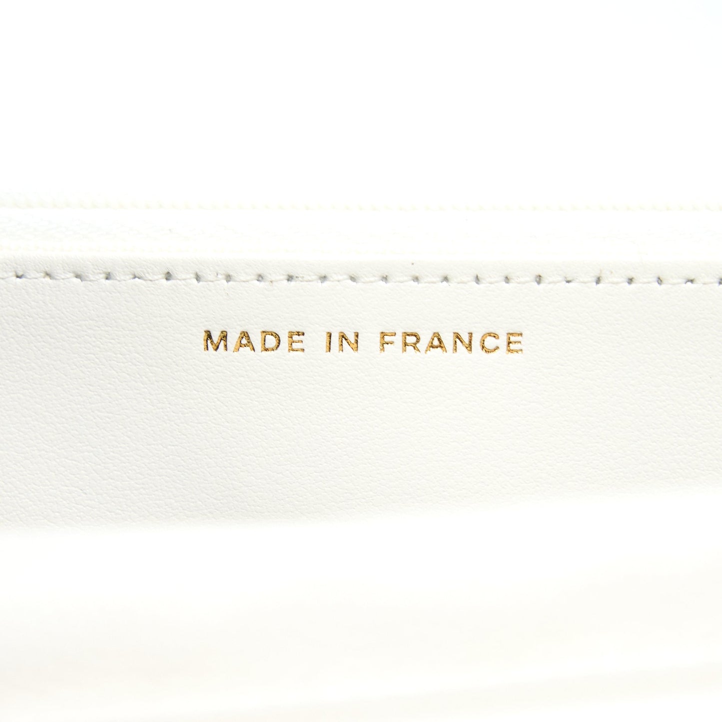 Chanel Classic Wallet On Chain Caviar White LGHW (Microchip)