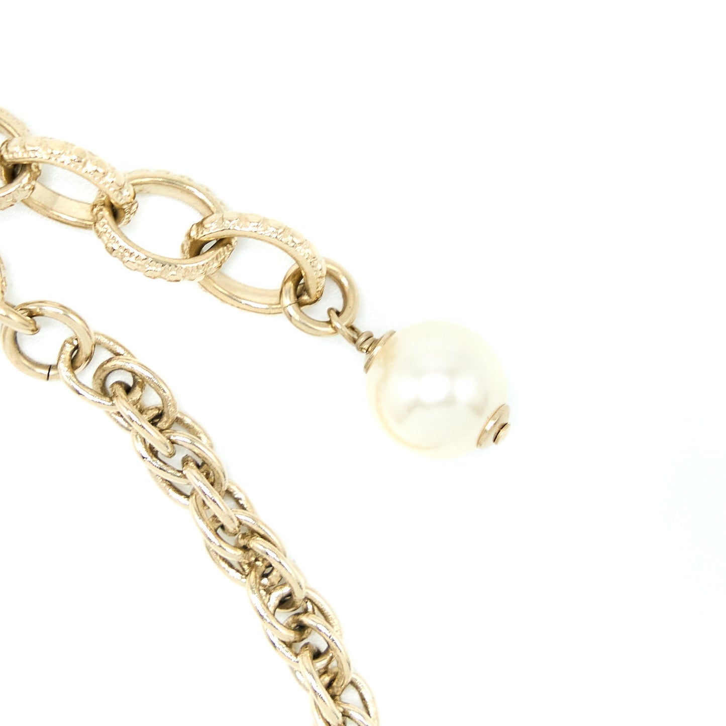 Chanel 2019 Cruise Choker In Letters And Flowers Crystal Pearl