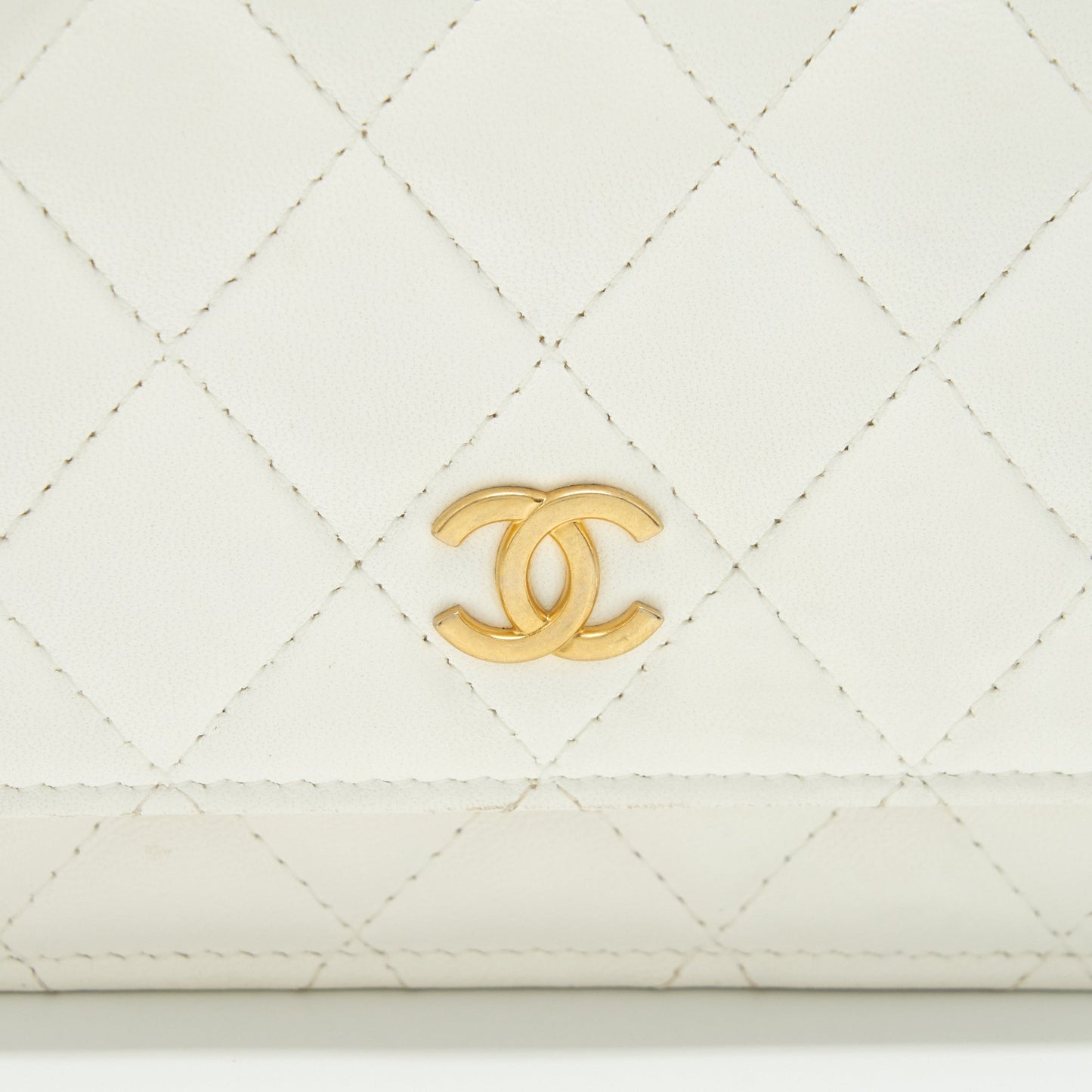 Chanel Ruffles Mini Wallet On Chains White GHW