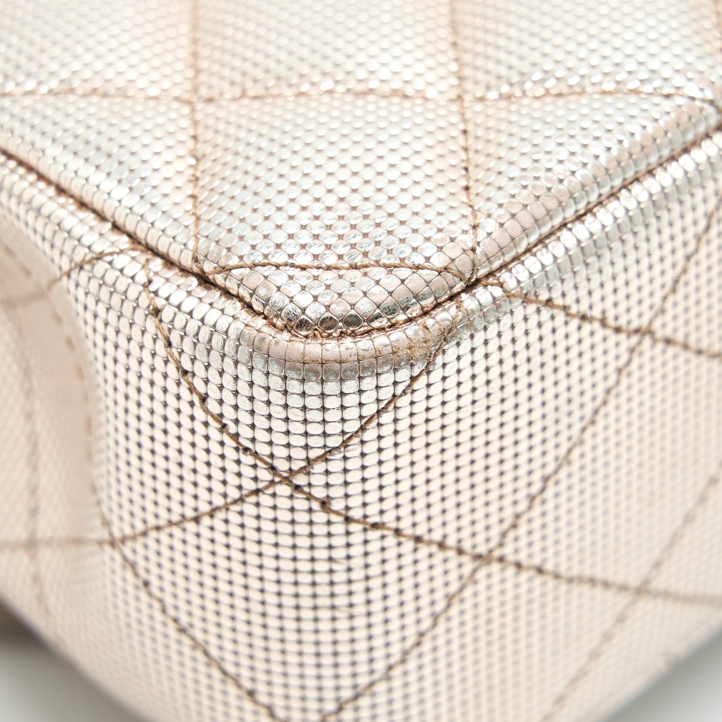 CHANEL SEASONAL MEDIUM FLAP BAG IN CHAMPAGNE PINK SHW
