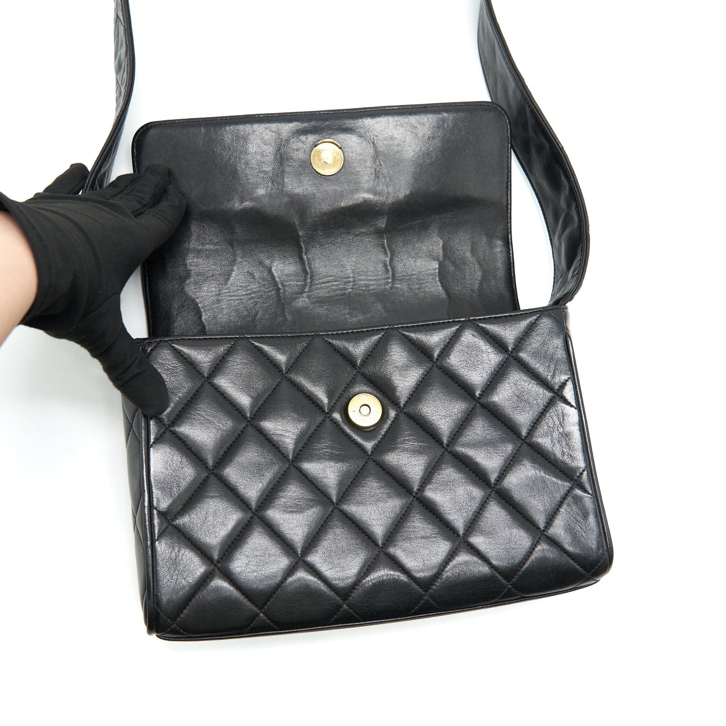 Chanel Vintage CC Logo Flap Bag with Strap So black