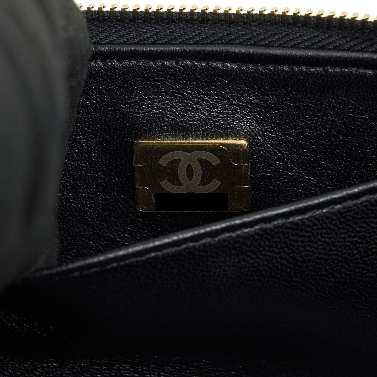 Chanel 22S Top Handle Vanity Caviar Black LGHW(Microchip)