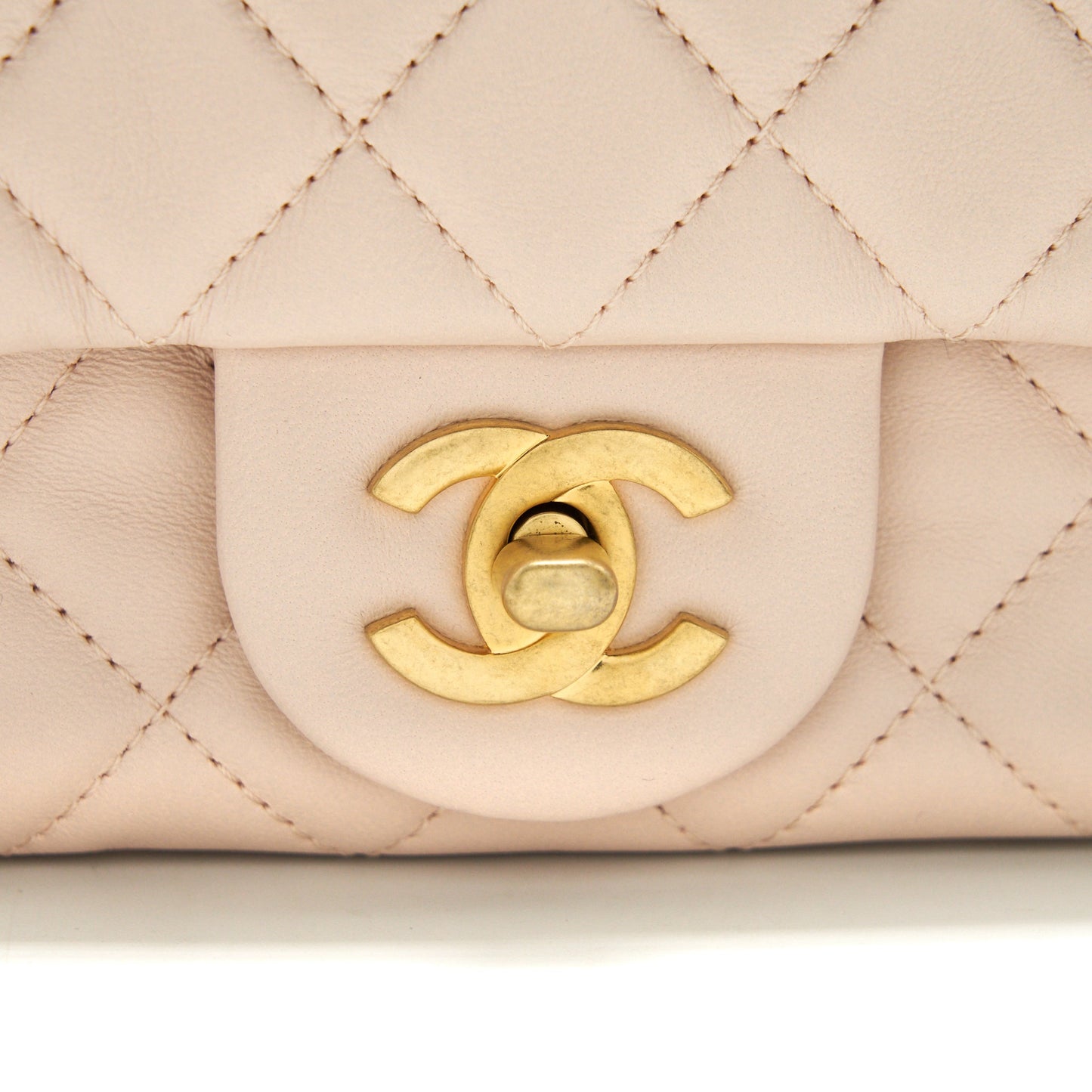 Chanel 22C Pearl Crush Mini Rectangular Flap Bag Lambskin Light Berge GHW (Microchip)