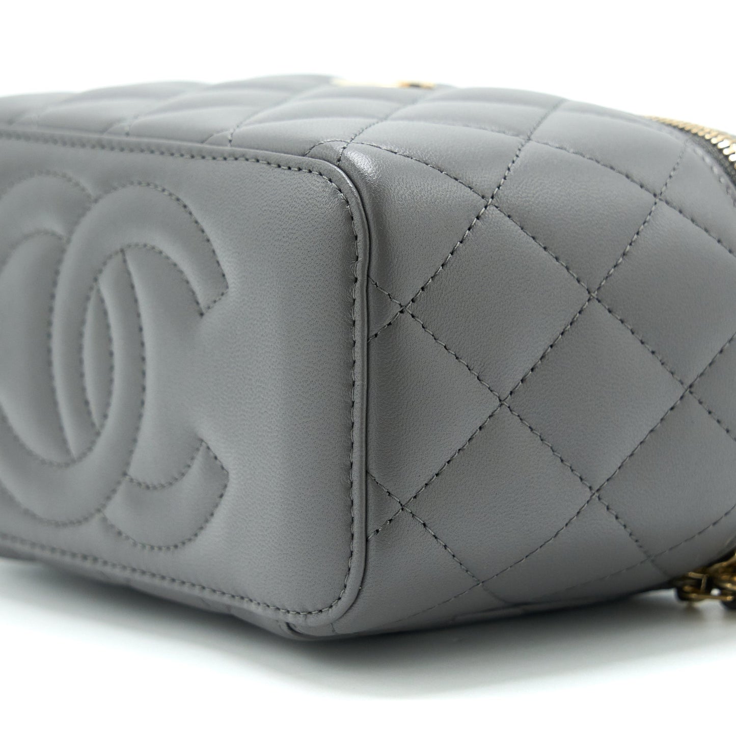 Chanel 22A Top Handle Long Vanity With Chain Grey GHW