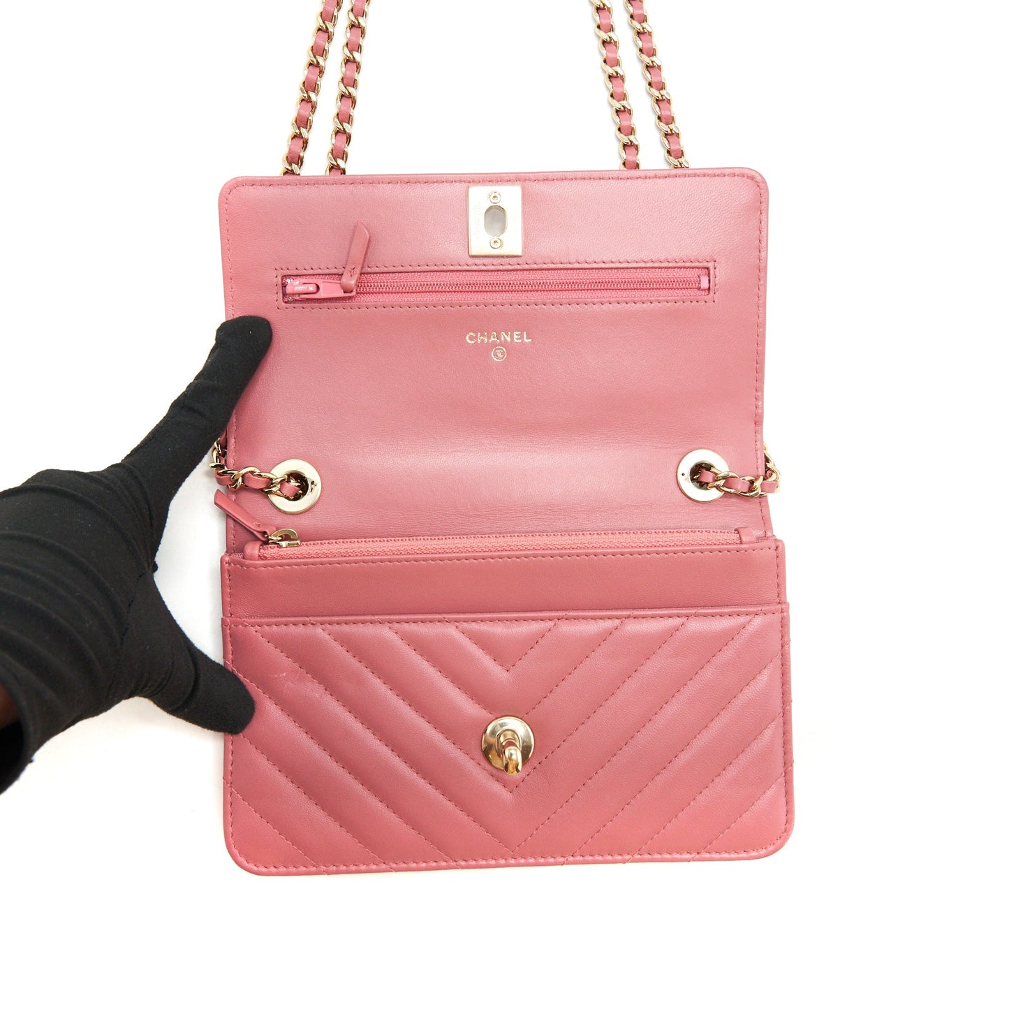 Chanel Chevron trendy CC Wallet on Chain Lambskin pink LGHW