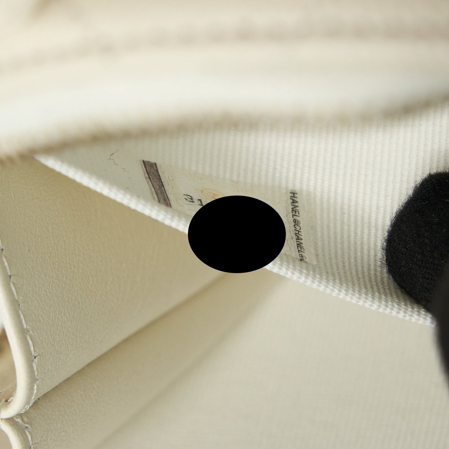 Chanel clutch with chain Caviar white LGHW