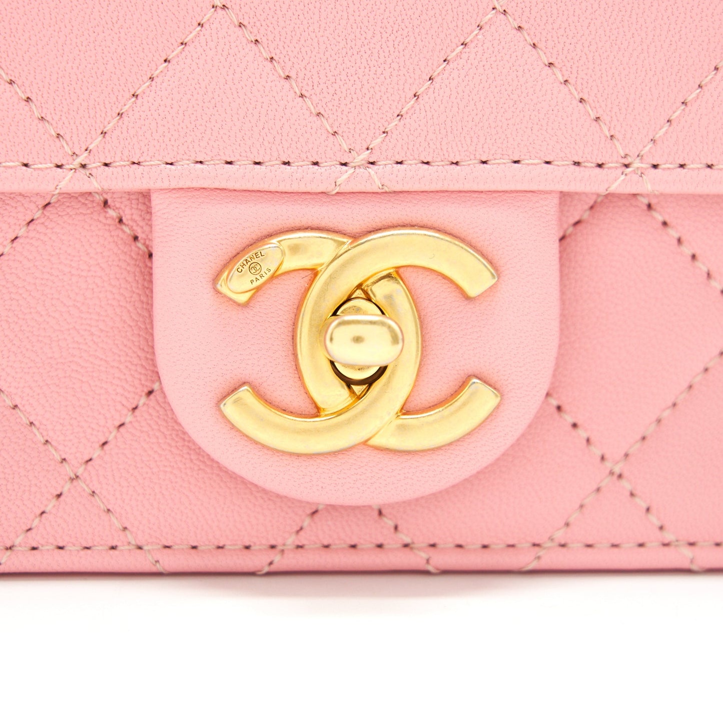 Chanel quilted Pearl Chain Goat Skin flap Bag PINK GHW