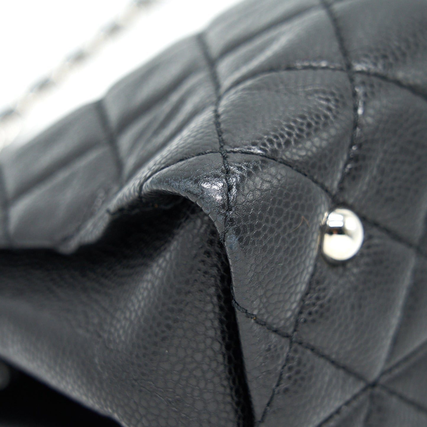 CHANEL QUILTED LEATHER TOTE BAG WITH CHAIN IN CARVIAR BLACK SHW