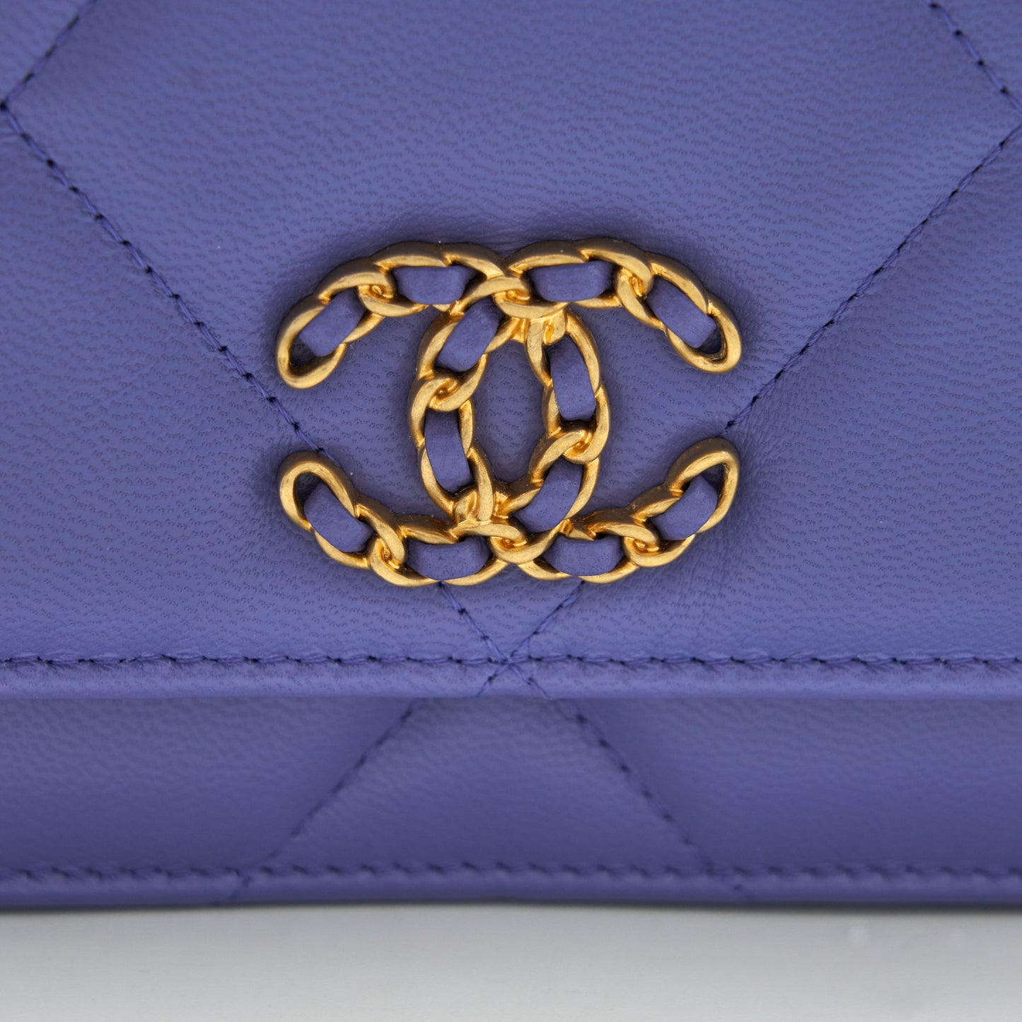 Chanel 19 wallet on chain Lambskin purple with Gold/silver hardware