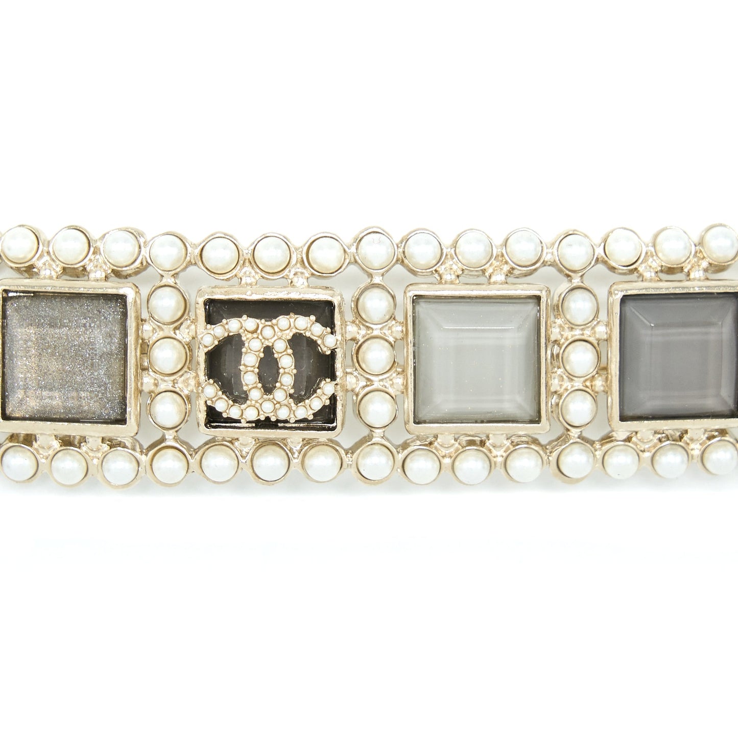 Chanel Pearl /CC Logo Hairclip Light Gold Tone