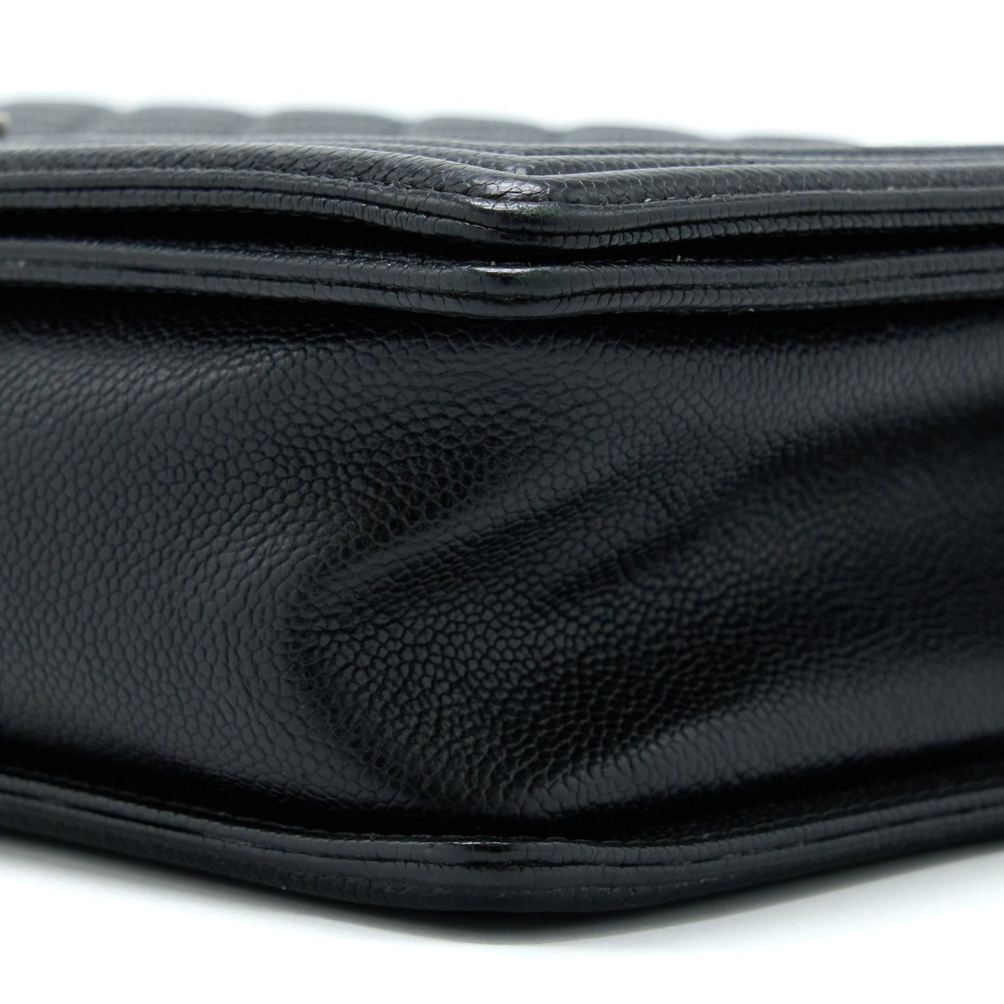 Chanel New Medium 28cm Boy Bag Caviar Black Ruthenium SHW