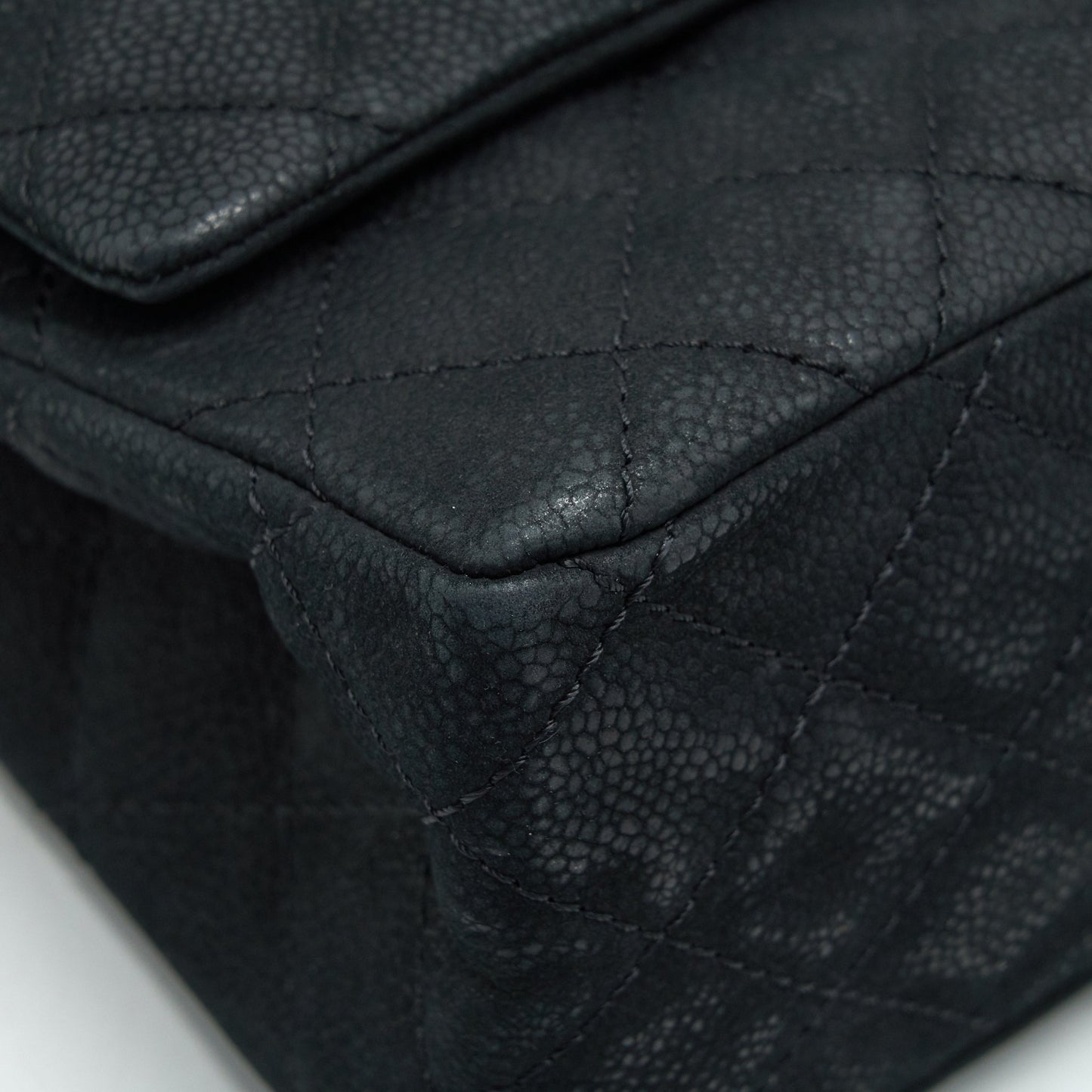 CHANEL 2.55 226 REISSUE BAG IN CAVIAR BLACK SHW