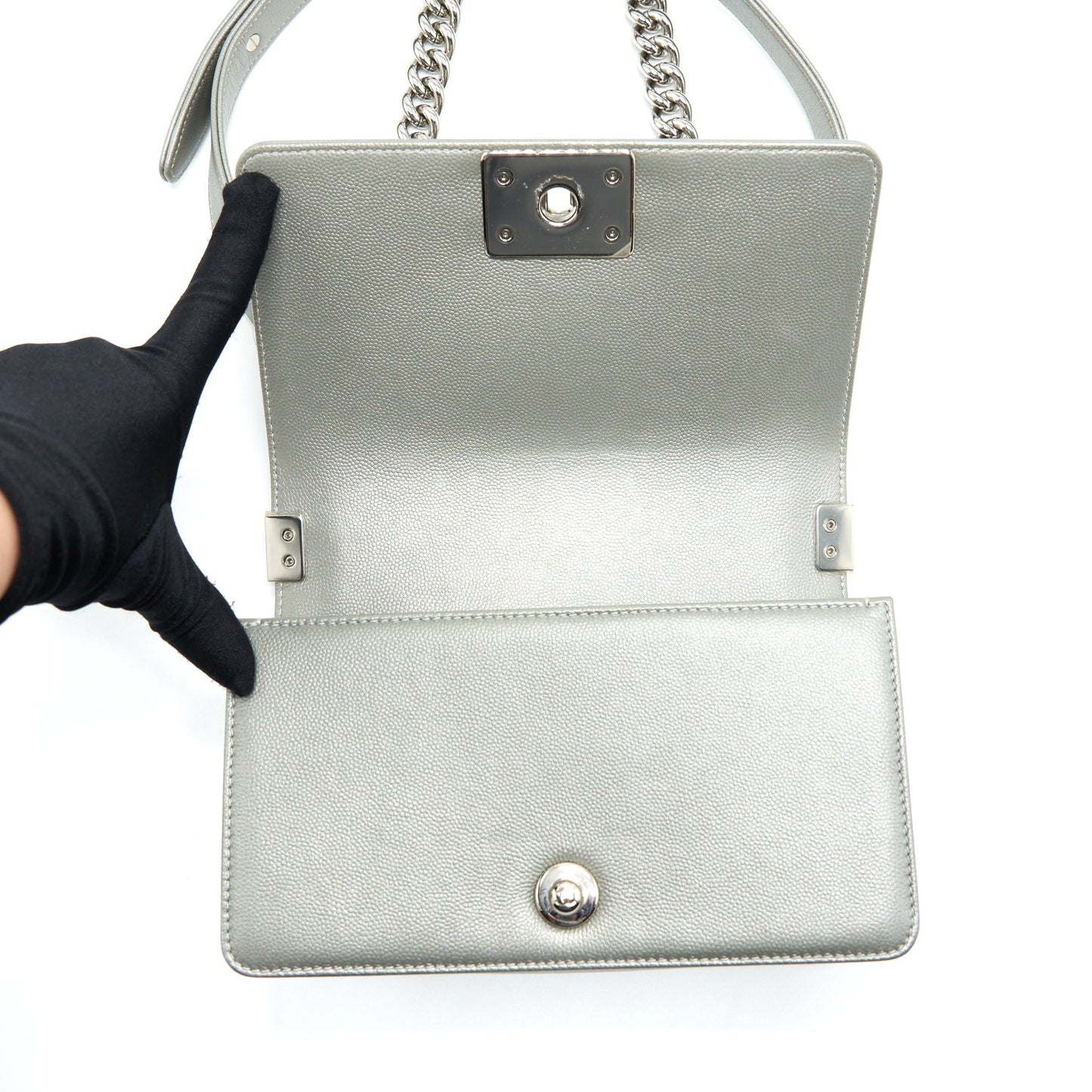Chanel Small Boy bag Caviar Light Grey SHW