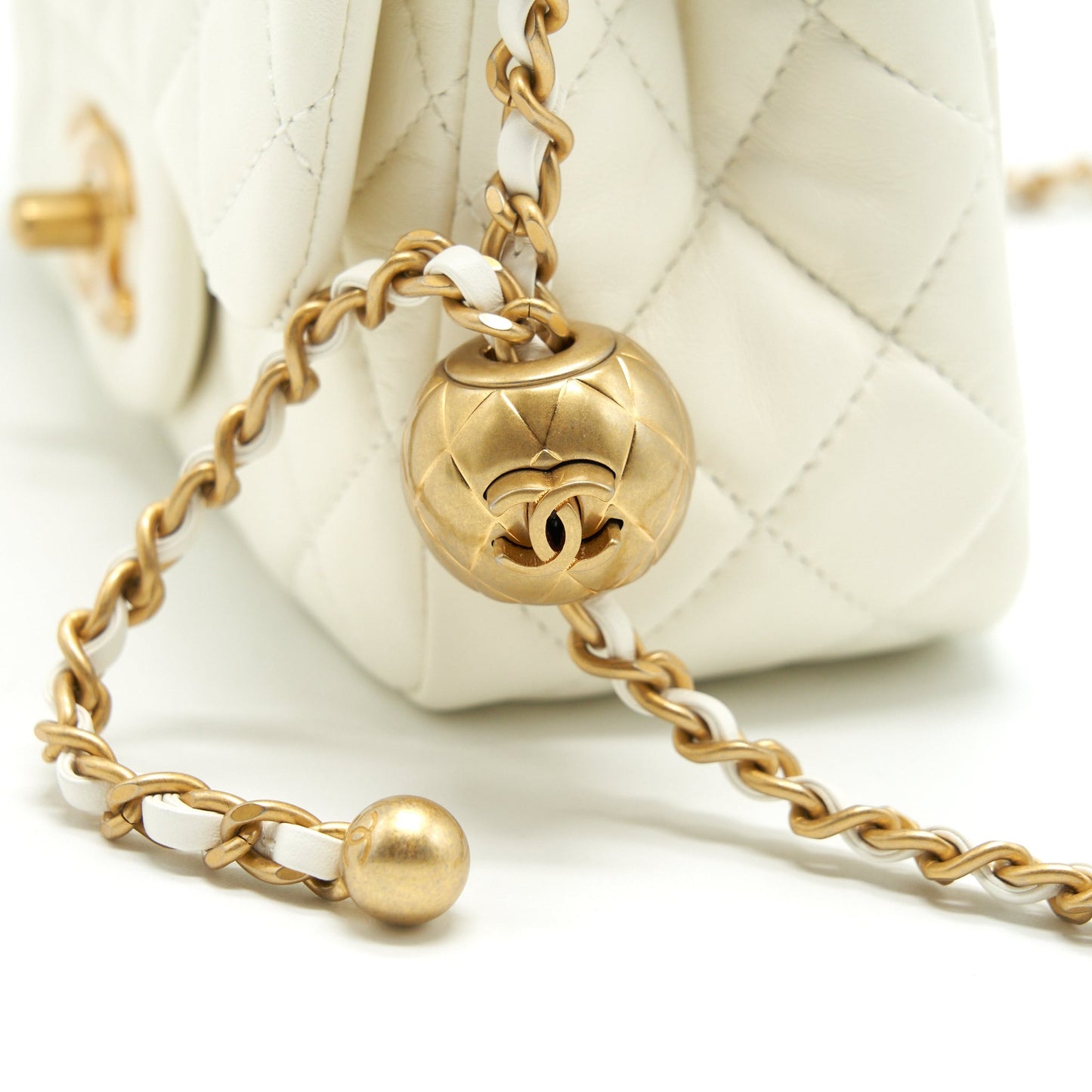Chanel 22C Pearl Crush Mini Square Flap Bag Lambskin White GHW (Microchip)