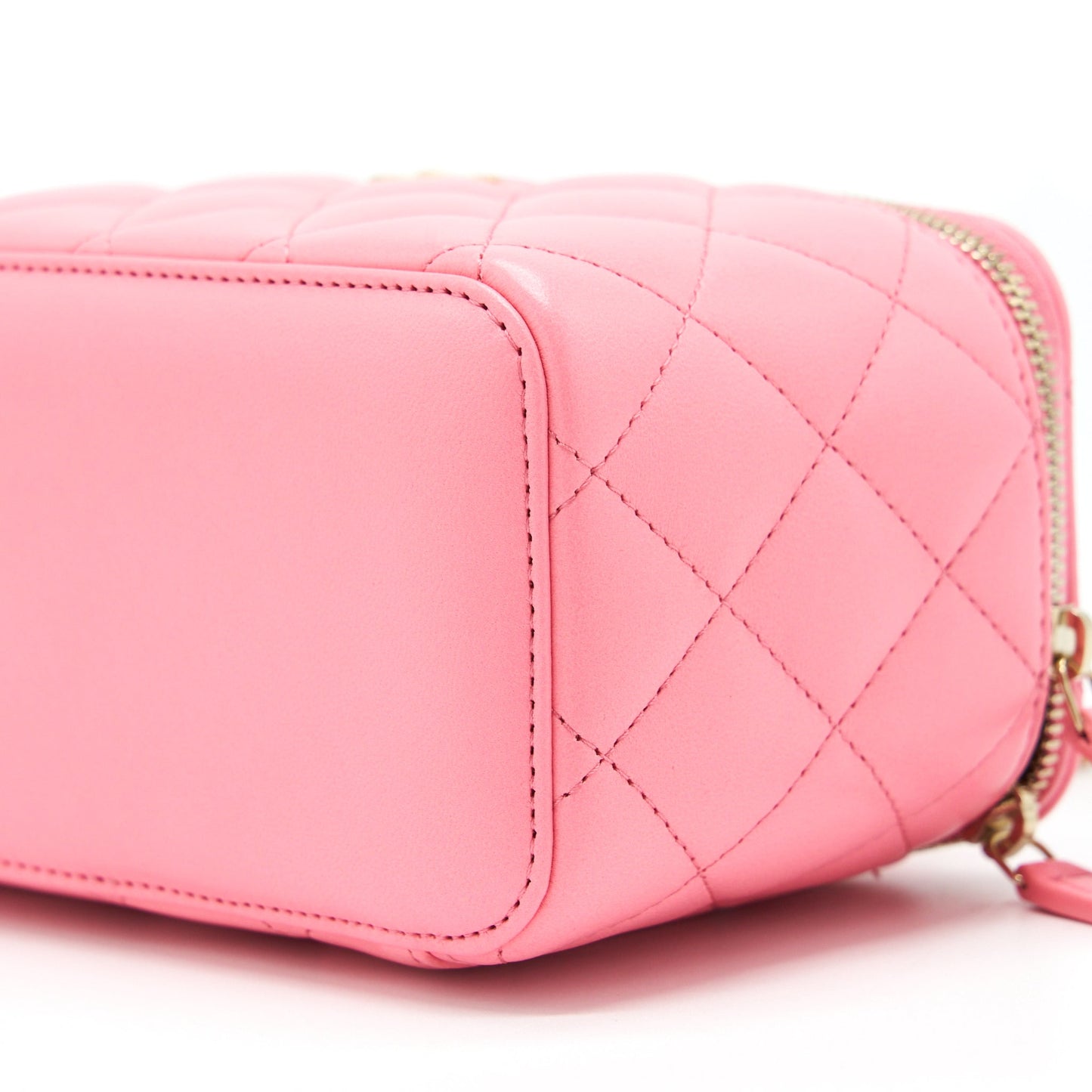 Chanel 22S Pearl Crush Long Vanity With Chain Lambskin Pink GHW