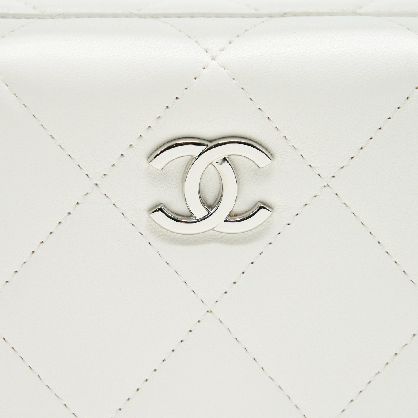 Chanel Quilted Clutch Lambskin White SHW