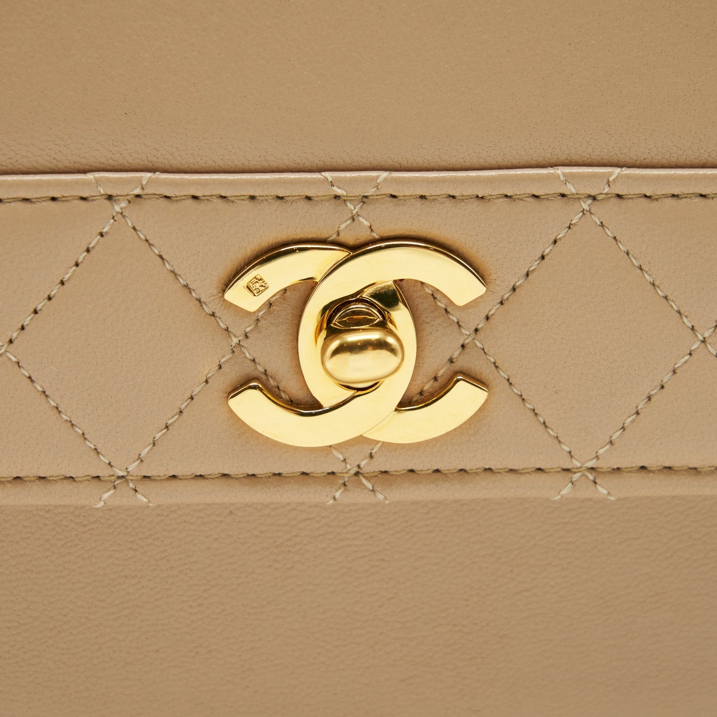 Chanel Vintage Single Flap Bag Cross body Lambskin Beige GHW