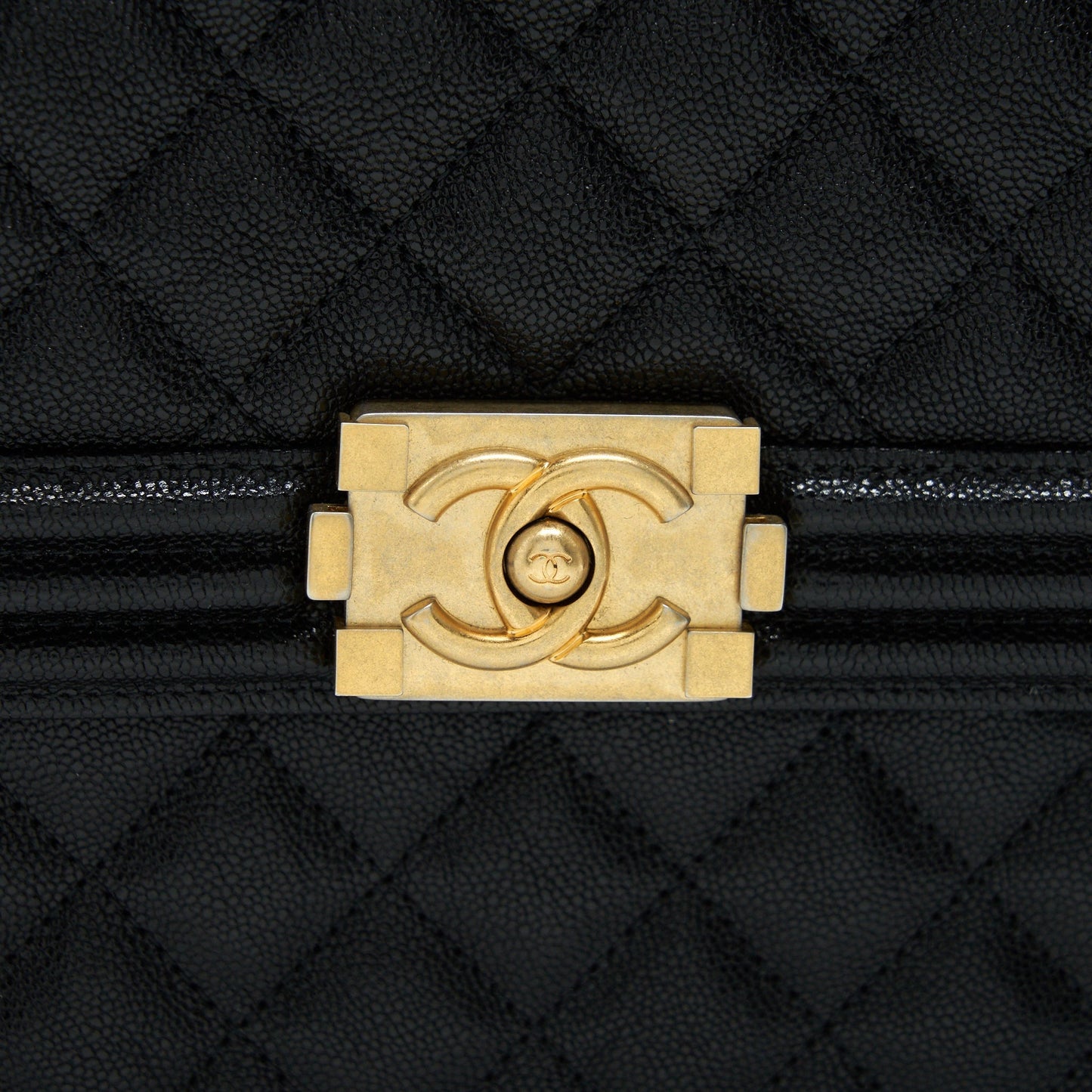 Chanel Vertical Boy Bag Carviar large Black GHW