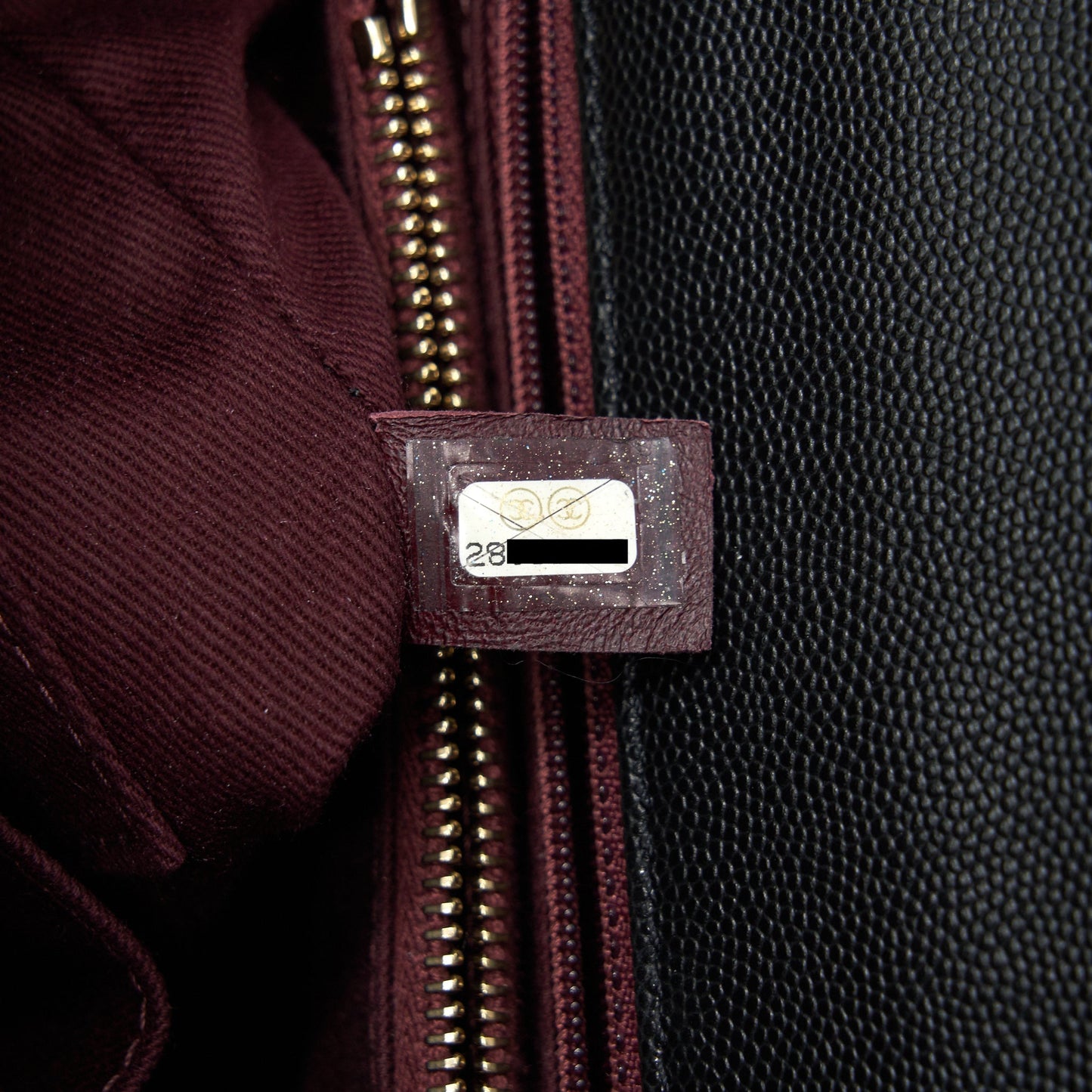 Chanel coco Handle Medium in caviar black