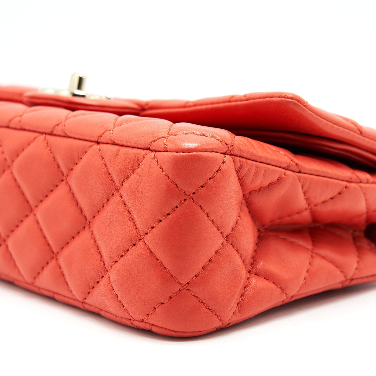 CHANEL CLASSIC MEDIUM DOUBLE FLAP LAMBSKIN IN CORAL LGHW