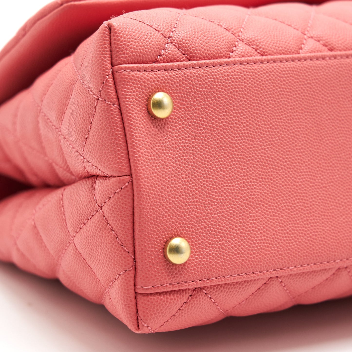 CHANEL SMALL COCO HANDLE FLAP BAG GRAINED CALFSKIN IN CORAL PINK GHW