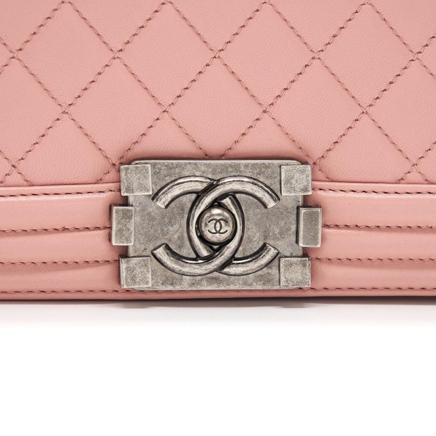 CHANEL BOY CHANEL HANDBAG LAMBSKIN PALE PINK