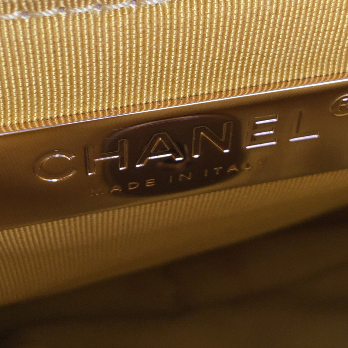 Chanel Sac Medium 19 Canvas Flap