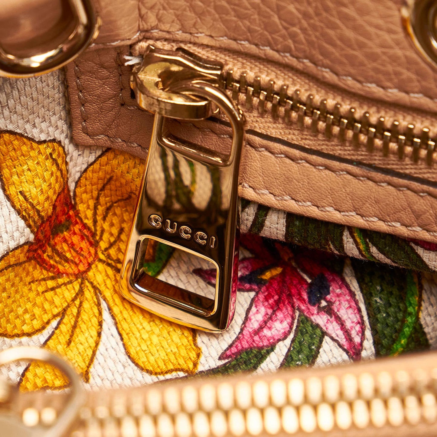 Gucci Bamboo Shopper Leather Satchel (SHG-30256)