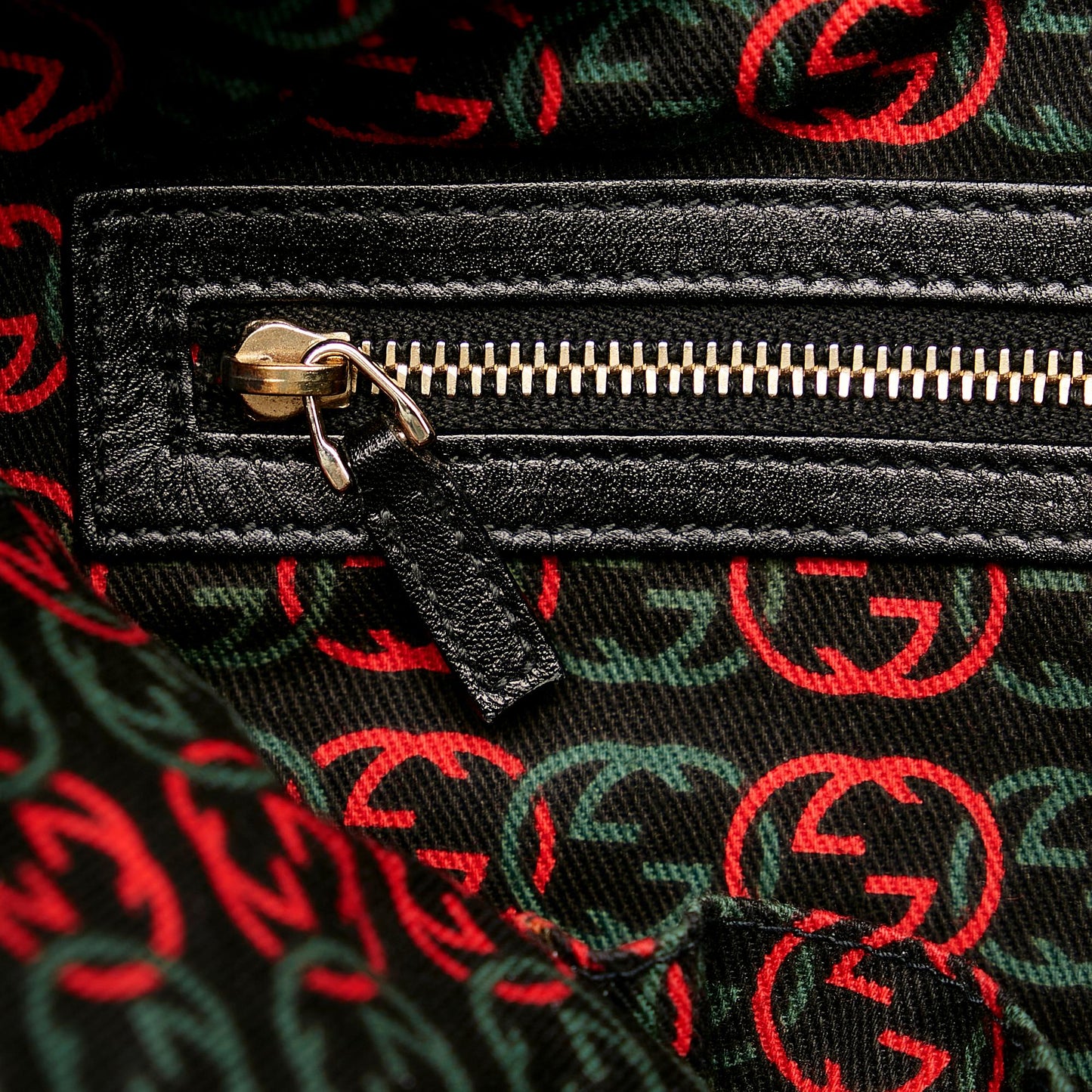 Gucci Britt Leather Shoulder Bag (SHG-30002)