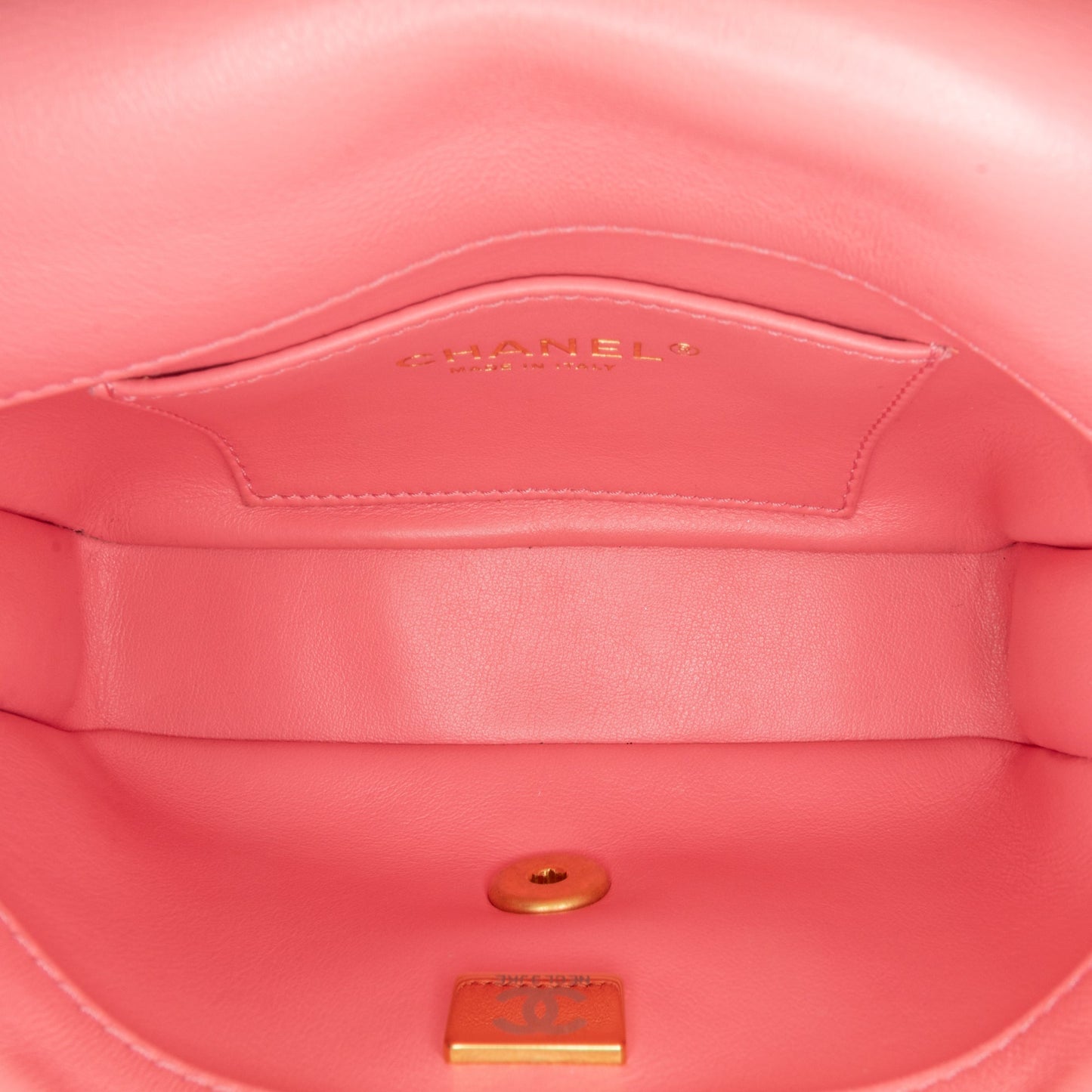 Chanel Sac Mini Lambskin Pending CC Flap
