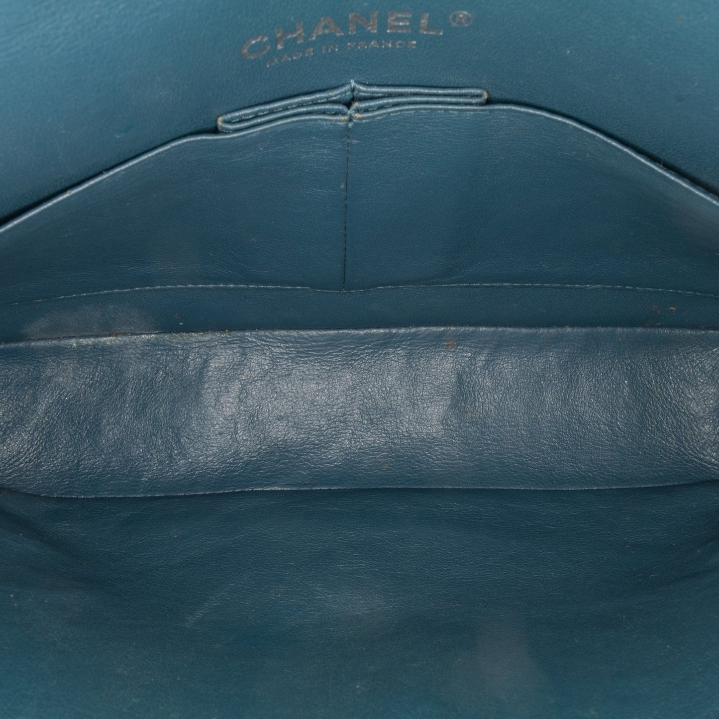 Chanel Sac Medium Classic Chevron Caviar Double Flap