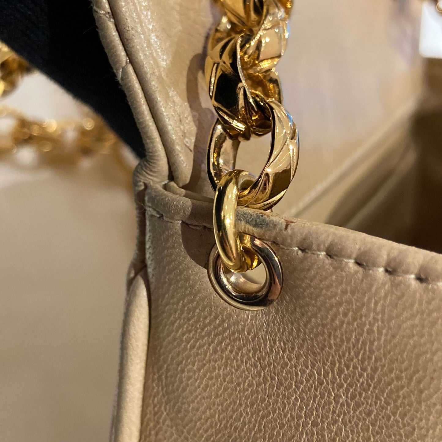 CHANEL 1997-1999 Round Flap Mini Beige Lambskin