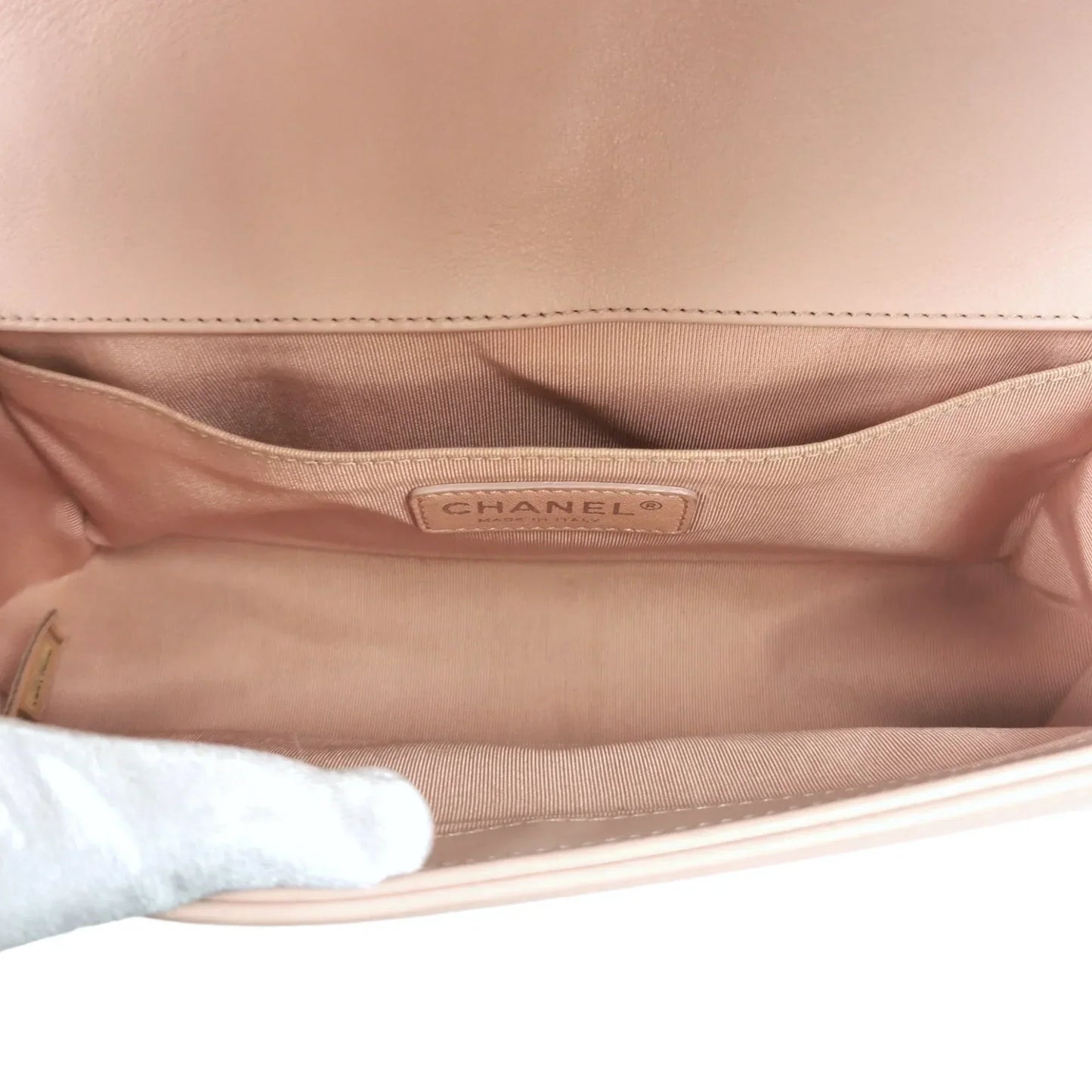 Chanel Boy Medium Light Pink Calfskin Ruthenium