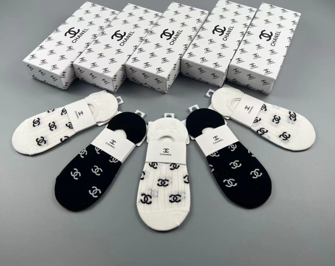 CHANEL LOW-CUT SOCKS 189533 (1 BOX)