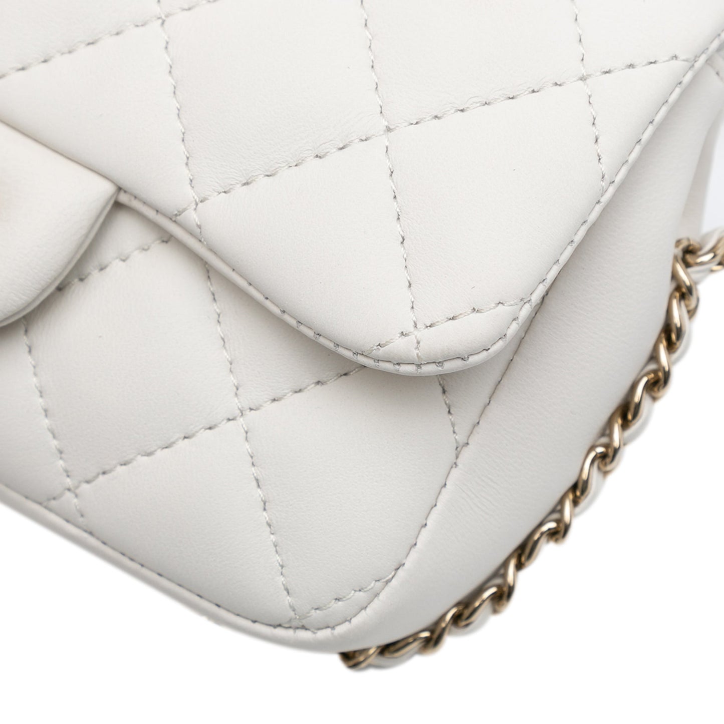 Chanel Sac Quilted Lambskin My Precious Pearls Chain Flap