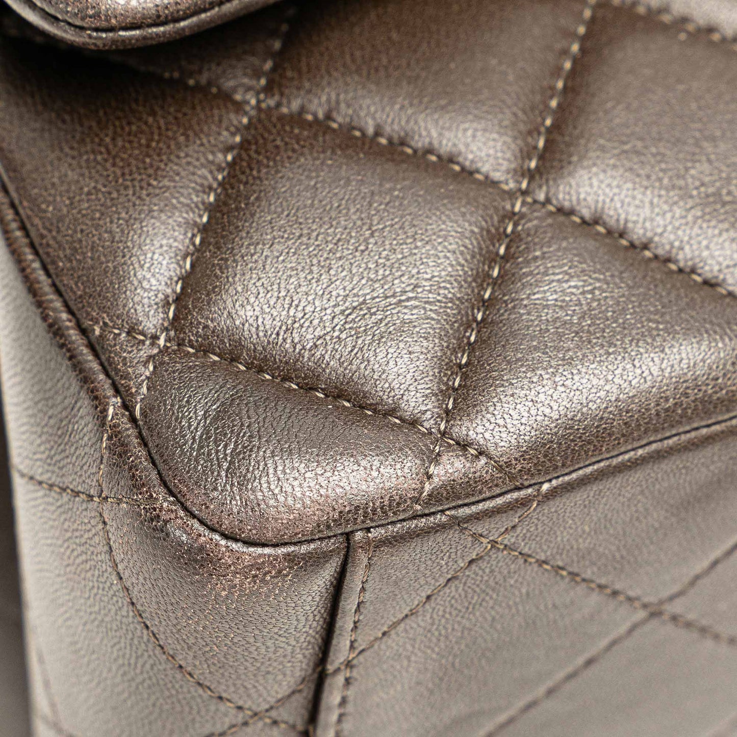 Chanel Sac Maxi Classic Lambskin Double Flap