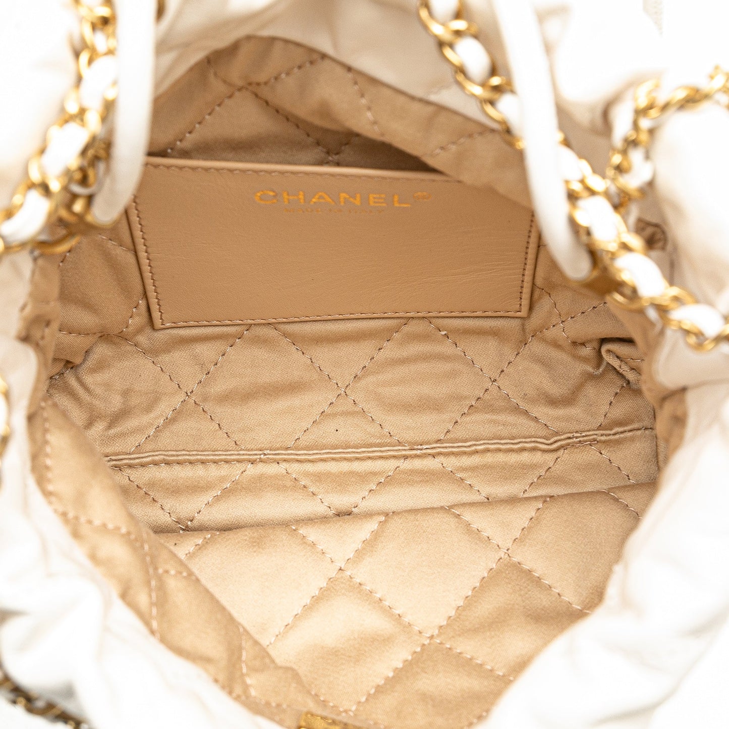 Chanel Sac Mini Shiny Calfskin 22 Hobo